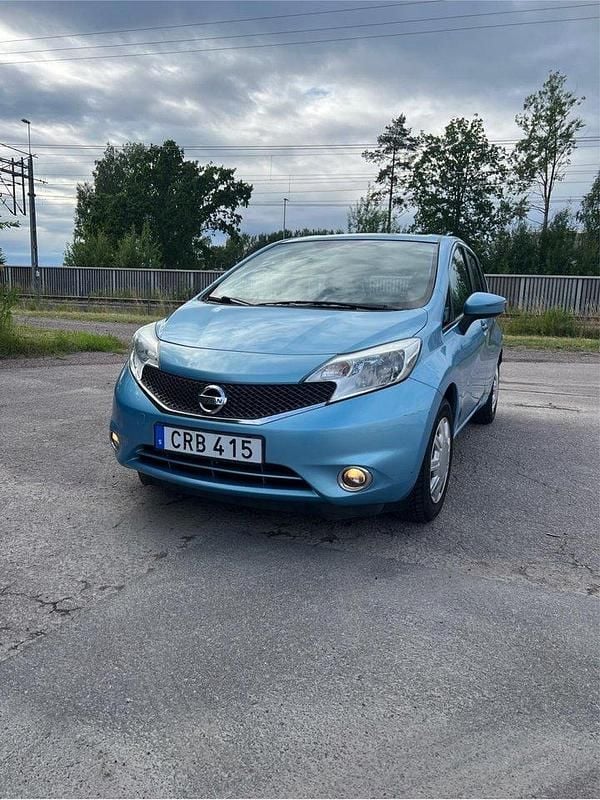 Blå Begagnad 2014 Nissan Note Minibuss | 40 000 kr (Marknadspris) - Bild 1/4