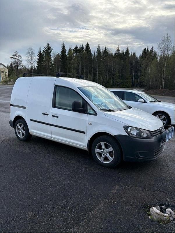 Vit Begagnad 2011 VW Caddy Minibuss | 59 500 kr (Marknadspris) - Bild 1/4