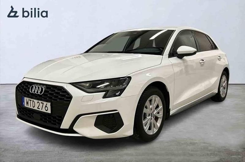 Vit Begagnad 2023 Audi A3 Sportback Halvkombi | 278 500 kr (Marknadspris) - Bild 1/1