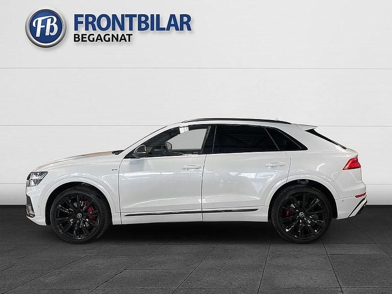 Begagnad Audi Q8 Competition 286 HK (210 kW) 2023 Okänd SUV