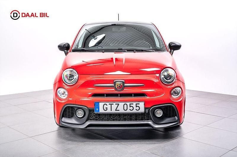 Begagnad Abarth 595 Competizione 180 HK (132 kW) 2017 Röd Halvkombi