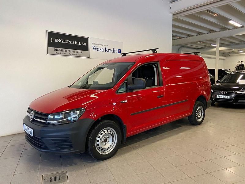Röd Begagnad 2018 VW Caddy Maxi Minibuss | 219 900 kr (Marknadspris) - Bild 1/4