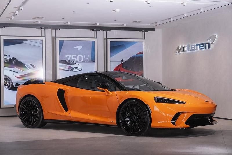 Orange Begagnad 2024 McLaren GTS Sportkupé | 2 195 000 kr - Bild 1/4