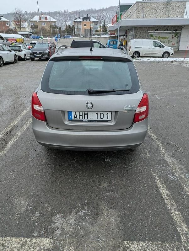 Begagnad Skoda Fabia 80 HK (58 kW) 2009 Kombi