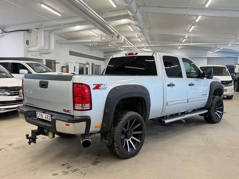 Begagnad GMC Sierra 403 HK (296 kW) 2011 Silver Pickup
