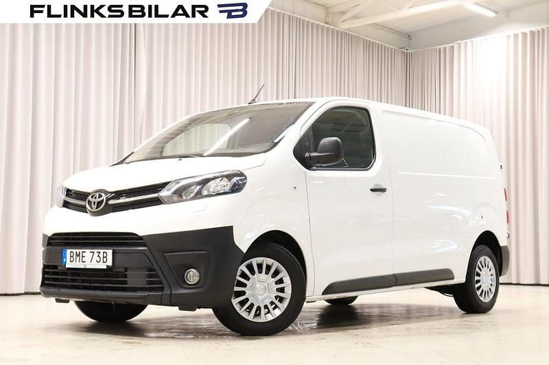Vit Begagnad 2022 Toyota Proace Van | 279 900 kr (Bra pris) - Bild 1/4