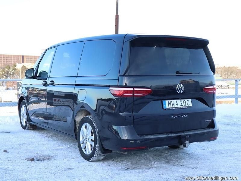 Begagnad VW Multivan S 218 HK (160 kW) 2023 Svart Van