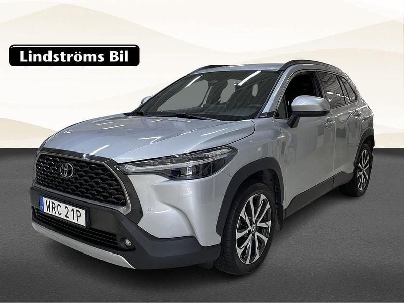 Silver Begagnad 2024 Toyota Corolla Cross Style SUV | 399 900 kr (Lite dyr) - Bild 1/3