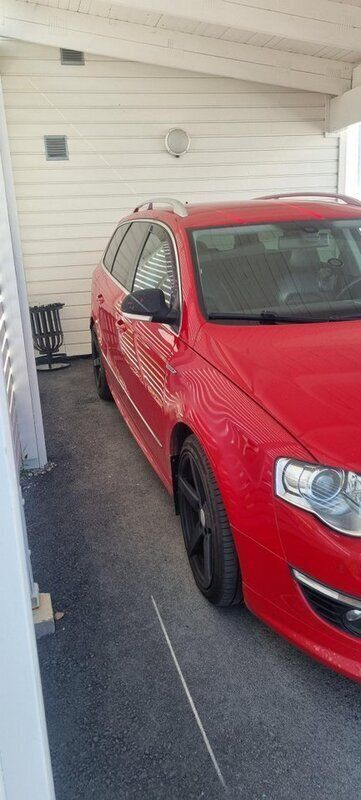 Röd Begagnad 2010 VW Passat Sportline Kombi | 60 000 kr (Marknadspris) - Bild 1/4