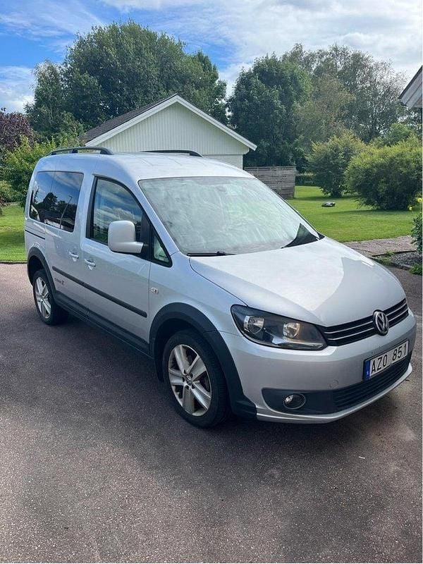 Silver Begagnad 2013 VW Caddy Minibuss | 84 000 kr (Marknadspris) - Bild 1/4
