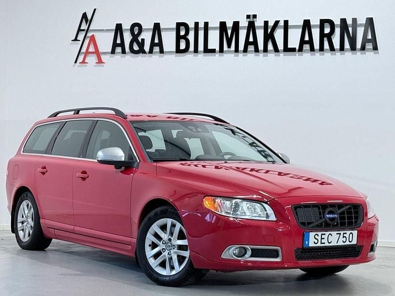Röd Begagnad 2013 Volvo V70 Momentum Kombi | 119 800 kr (Marknadspris) - Bild 1/4