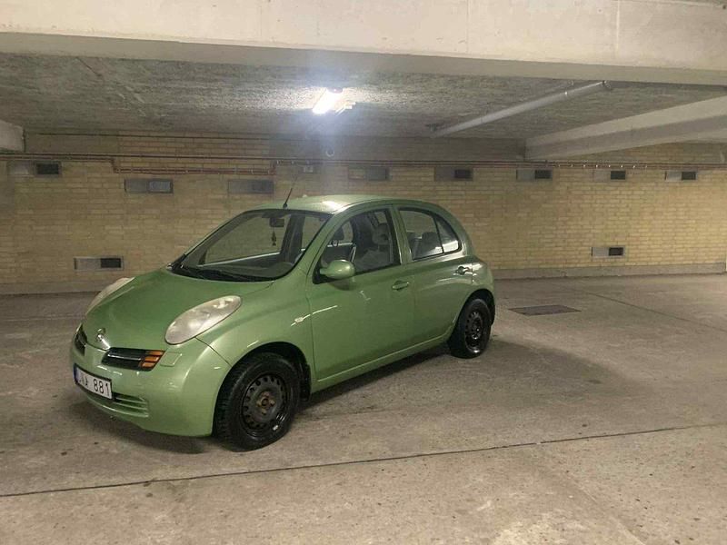 Grön Begagnad 2003 Nissan Micra Halvkombi | 15 000 kr (Marknadspris) - Bild 1/4