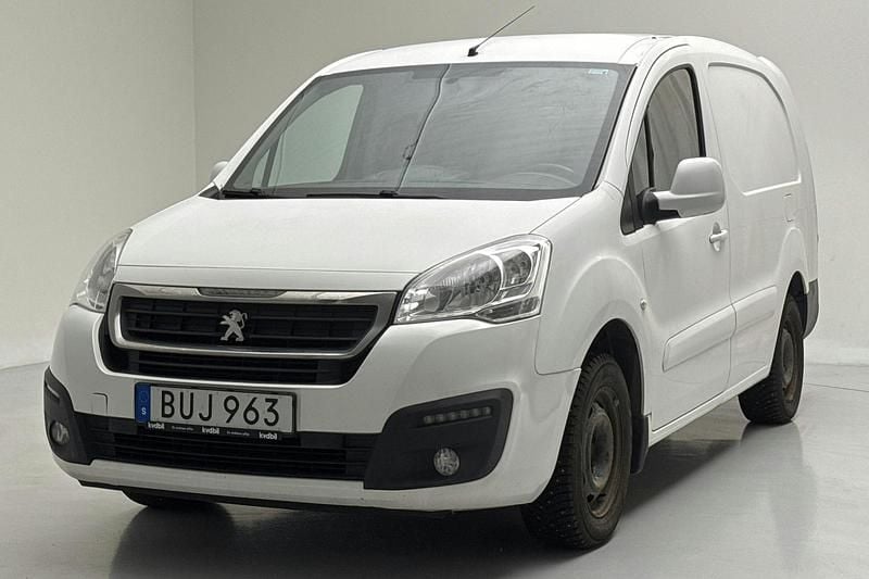 Vit Begagnad 2015 Peugeot Partner Van | 59 000 kr (Marknadspris) - Bild 1/4