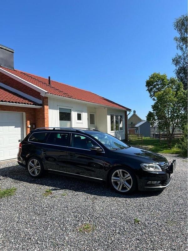 Svart Begagnad 2014 VW Passat GT Kombi | 70 000 kr (Marknadspris) - Bild 1/4
