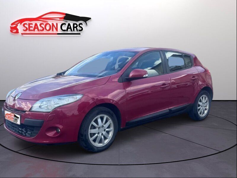 Röd Begagnad 2011 Renault Mégane III Halvkombi | 34 900 kr - Bild 1/4
