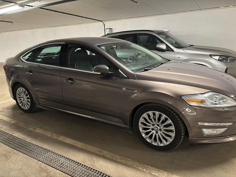 Begagnad Ford Mondeo 240 HK (176 kW) 2011