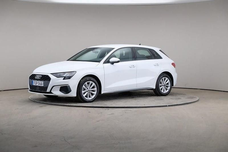 Begagnad Audi A3 150 HK (110 kW) 2022 Ibisvit (solid) Sedan