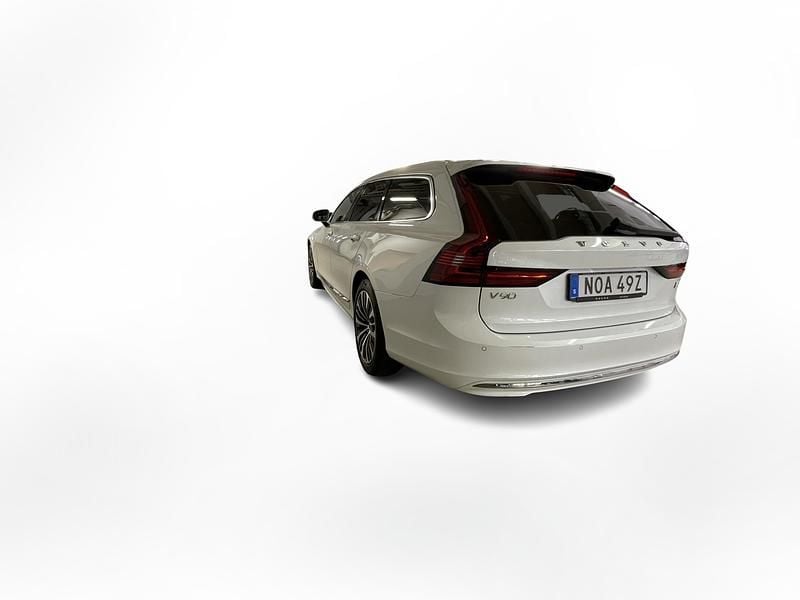 Begagnad Volvo V90 2024 Vit Kombi