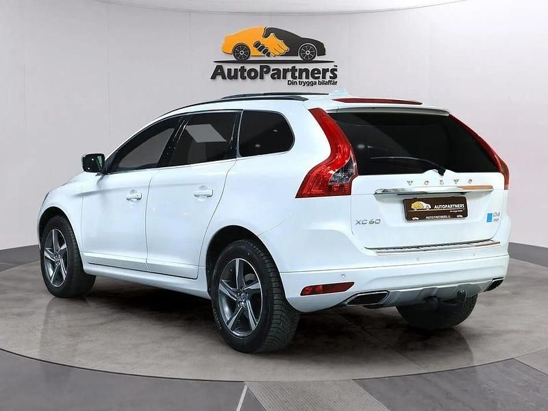 Begagnad Volvo XC60 Momentum 163 HK (119 kW) 2013 Vit SUV