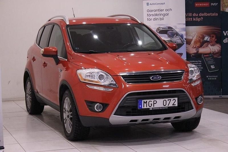 Begagnad Ford Kuga Titanium 140 HK (102 kW) 2011 Orange SUV
