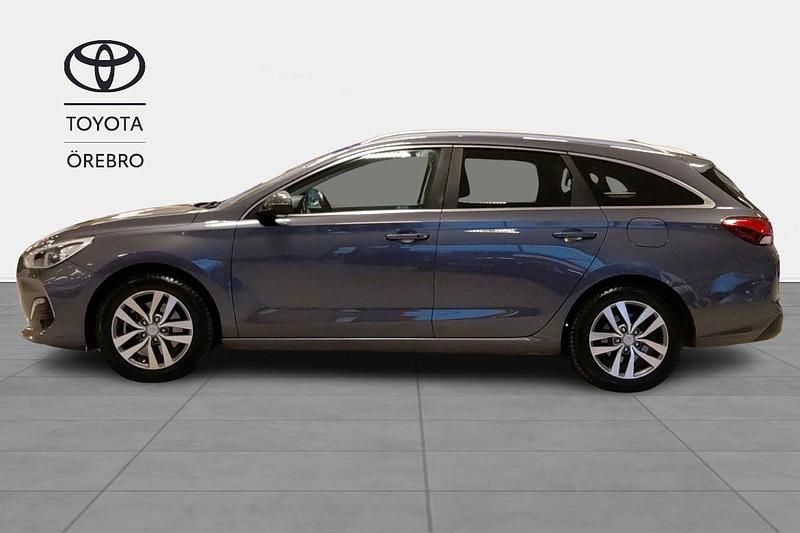 Begagnad Hyundai i30 Trend 121 HK (88 kW) 2019 Grå Kombi
