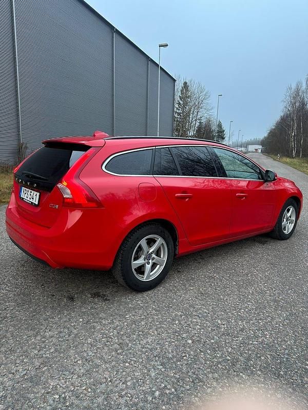 Begagnad Volvo V60 150 HK (110 kW) 2018 Kombi