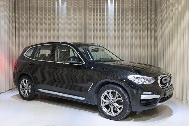 Svart Begagnad 2019 BMW X3 xLine SUV | 308 800 kr (Bra pris) - Bild 1/4