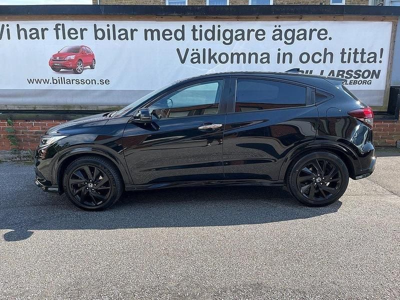 Svart Begagnad 2019 Honda HR-V SUV | 229 000 kr (Marknadspris) - Bild 1/4