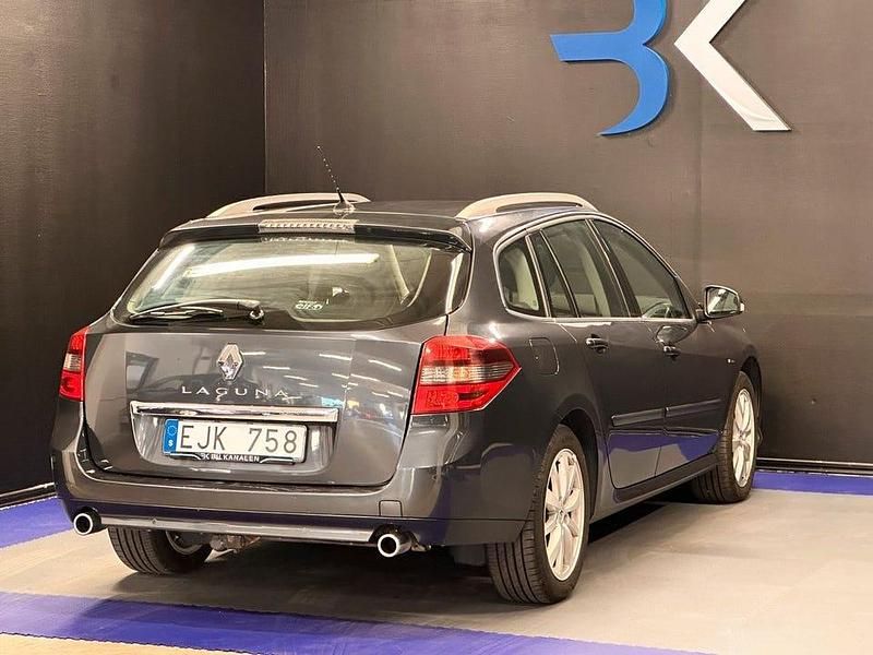 Begagnad Renault Laguna GrandTour Bose Edition 173 HK (127 kW) 2011 Mörkgrå Kombi