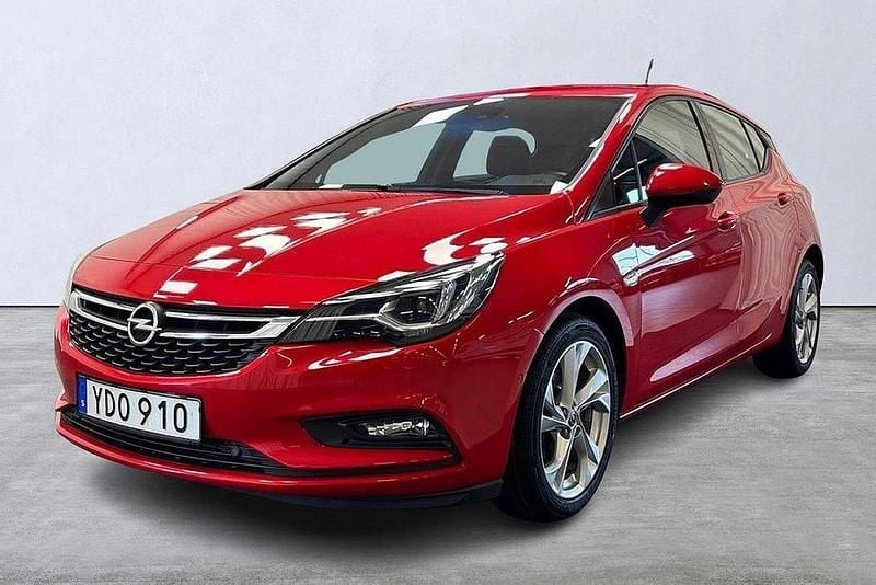 Röd Begagnad 2016 Opel Astra Dynamic Halvkombi | 134 900 kr (Marknadspris) - Bild 1/4