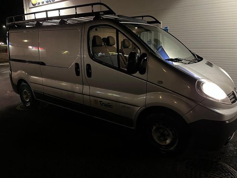 Begagnad 2011 Renault Trafic Van | 99 000 kr (Lite dyr) - Bild 1/4