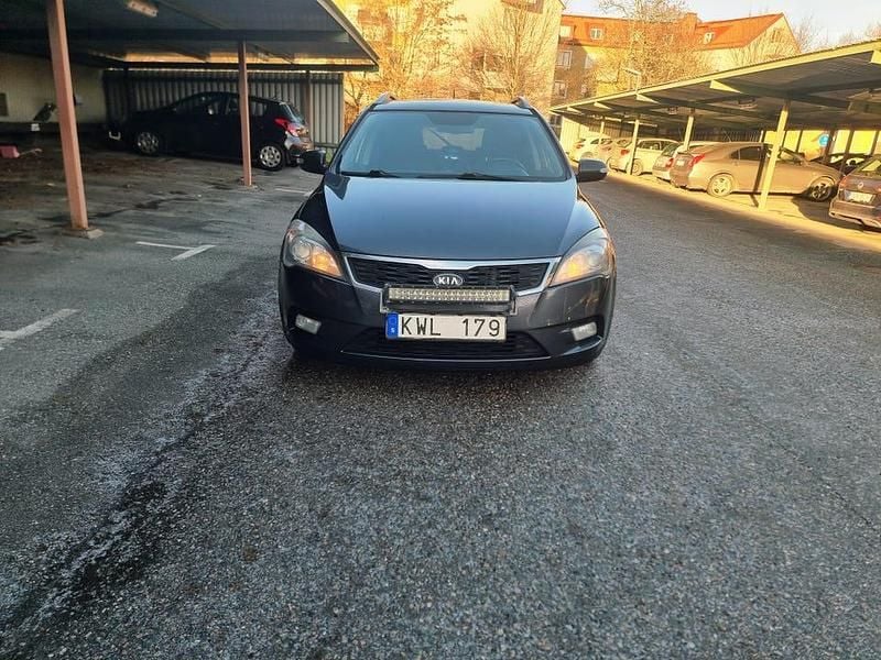 Begagnad 2010 Kia Ceed Sportswagon Kombi | 25 000 kr (Bra pris) - Bild 1/4