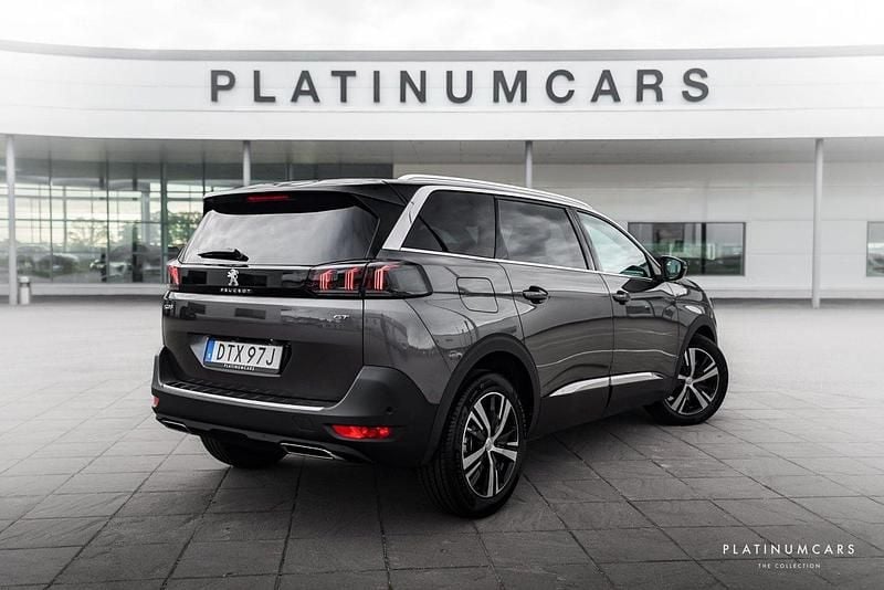 Begagnad Peugeot 5008 GT-line 131 HK (96 kW) 2023 Grå Minibuss
