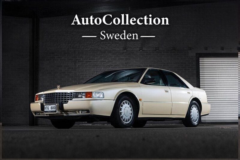 Ljusgul Begagnad 1992 Cadillac Seville STS Sedan | 44 900 kr - Bild 1/4