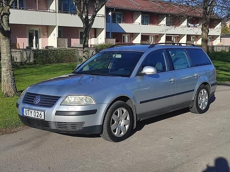 Begagnad 2004 VW Passat Kombi | 16 000 kr (Marknadspris) - Bild 1/4