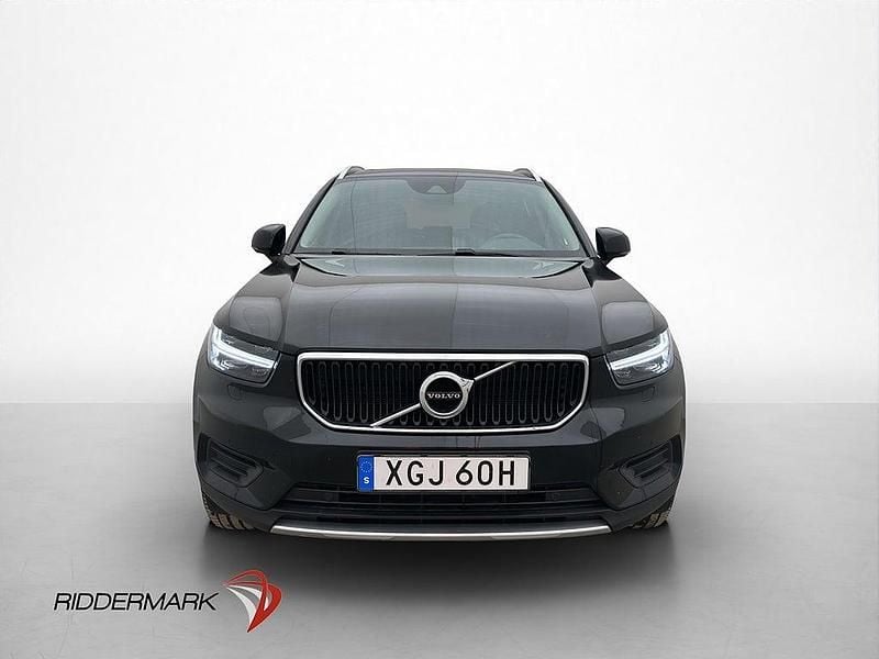 Begagnad Volvo XC40 Momentum 129 HK (94 kW) 2021 Svart SUV
