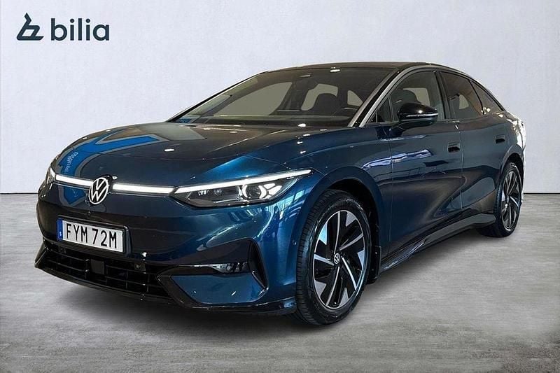 Blå Begagnad 2024 VW ID.7 Pro Sedan | 529 900 kr (Bra pris) - Bild 1/4