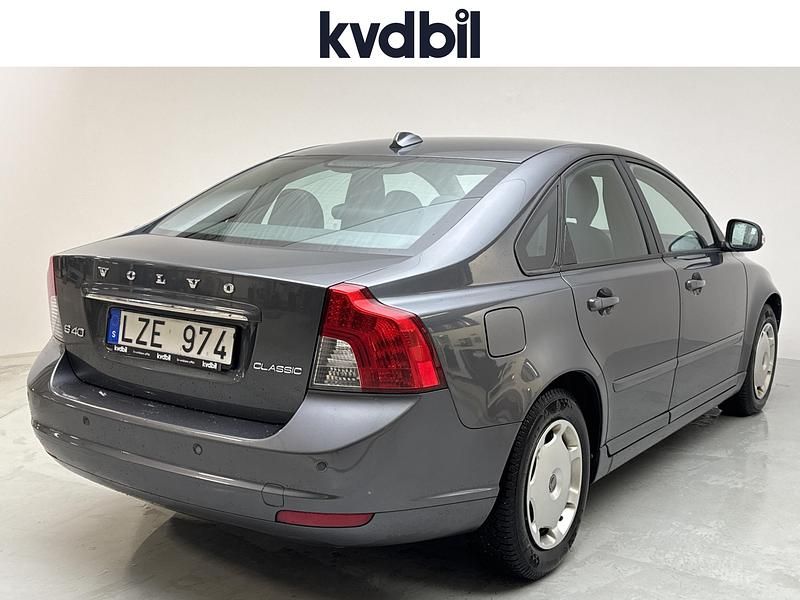 Begagnad Volvo S40 2012 Grå Sedan