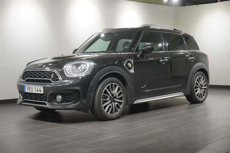 Svart Begagnad 2019 Mini Cooper Countryman SUV | 209 900 kr (Bra pris) - Bild 1/2