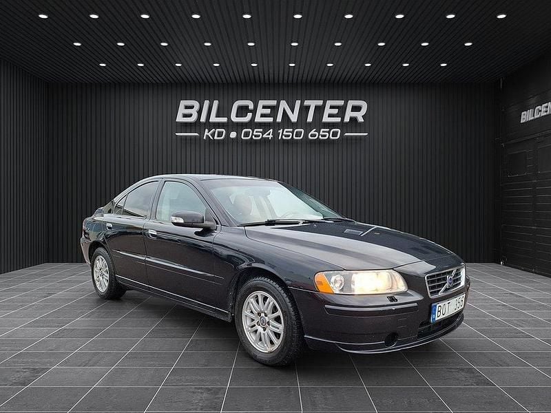 Svart Begagnad 2008 Volvo S60 Sedan | 39 900 kr (Marknadspris) - Bild 1/4