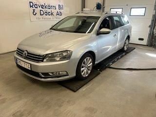 Silver Begagnad 2013 VW Passat Kombi | 84 900 kr (Marknadspris) - Bild 1/4