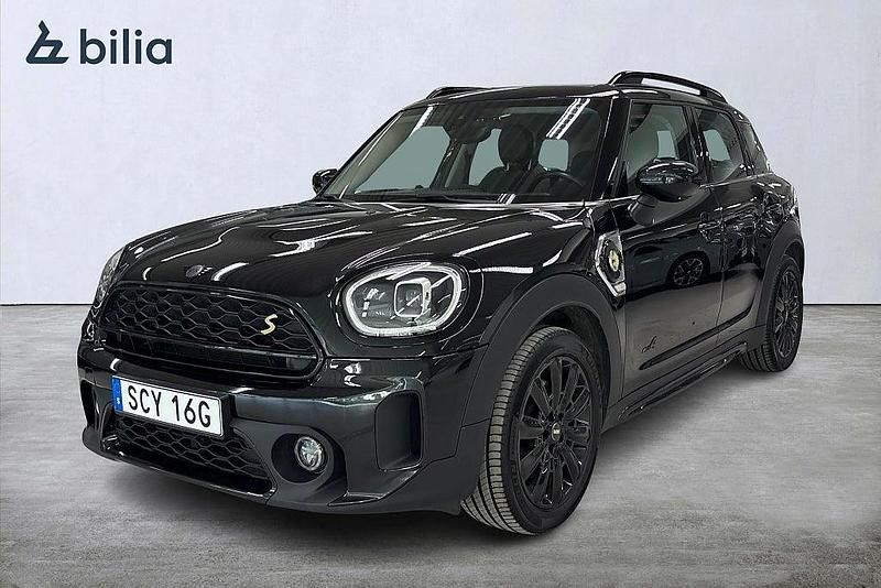 Svart Begagnad 2022 Mini Countryman Essential SUV | 299 900 kr (Marknadspris) - Bild 1/4