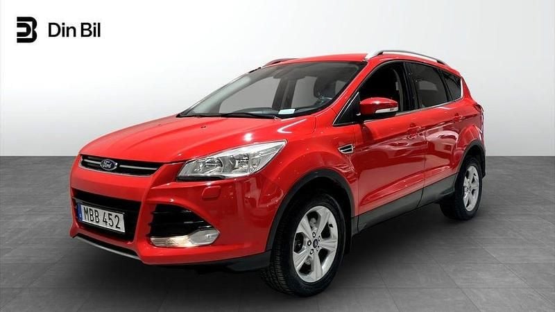 Begagnad Ford Kuga Trend 180 HK (132 kW) 2014 Röd SUV
