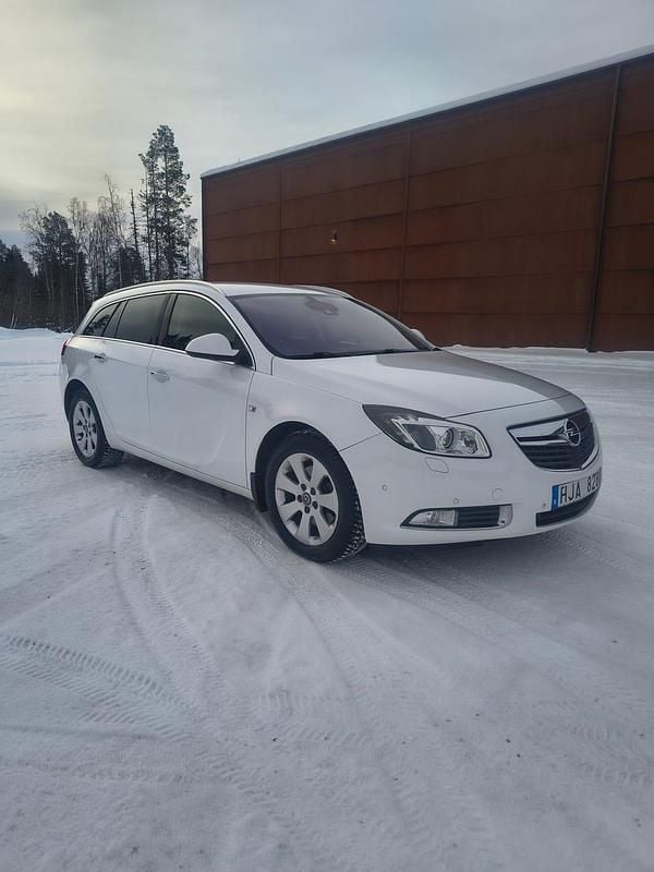 Begagnad Opel Insignia 195 HK (143 kW) 2013 Kombi