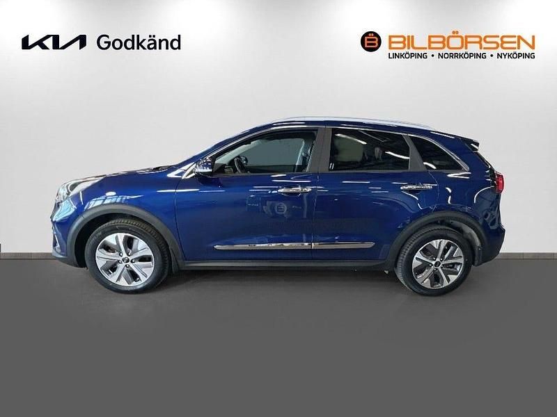 Begagnad Kia e-Niro Advance 150 kW (204 HK) 2021 Blå SUV