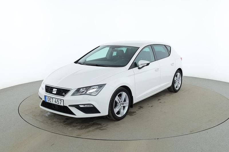 Vit Begagnad 2018 Seat Leon FR | 154 000 kr (Marknadspris) - Bild 1/3