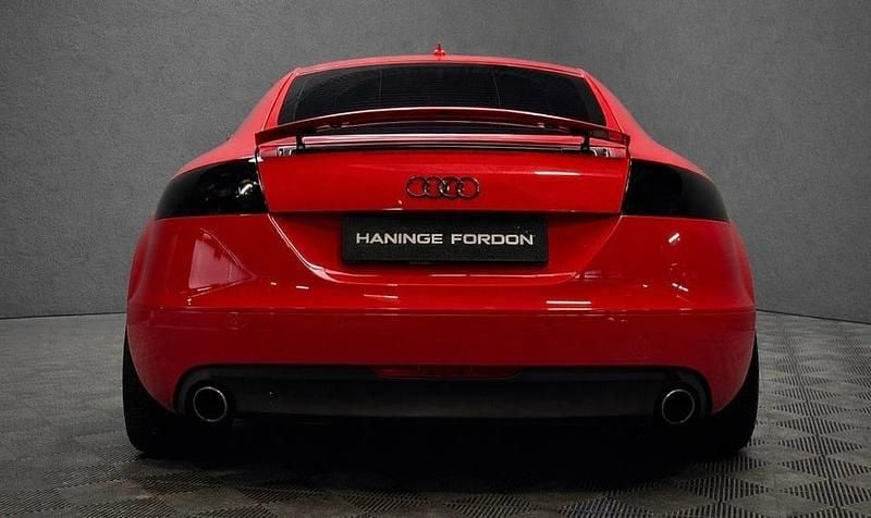 Begagnad Audi TT S-Line 250 HK (183 kW) 2007 Röd Sportkupé