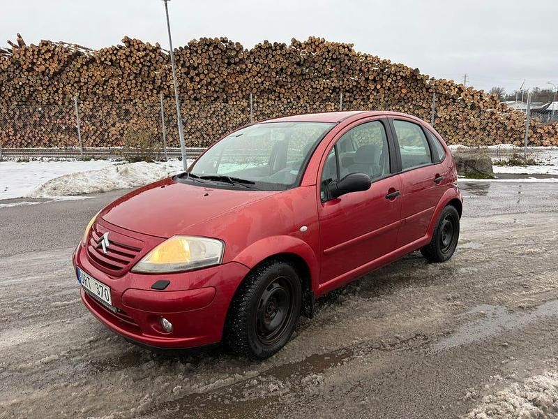 Begagnad 2004 Citroën C3 Halvkombi | 21 000 kr (Marknadspris) - Bild 1/4