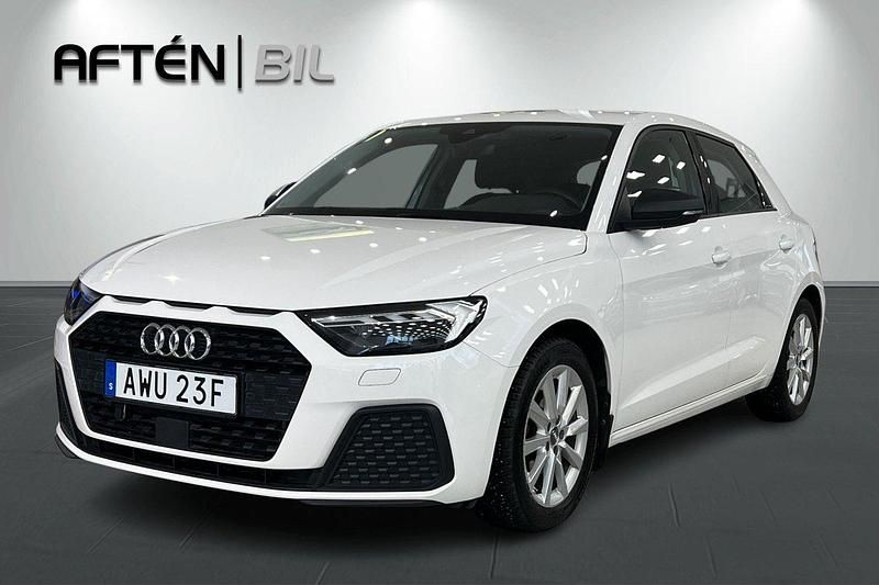 Vit Begagnad 2021 Audi A1 Proline Halvkombi | 209 800 kr (Marknadspris) - Bild 1/3