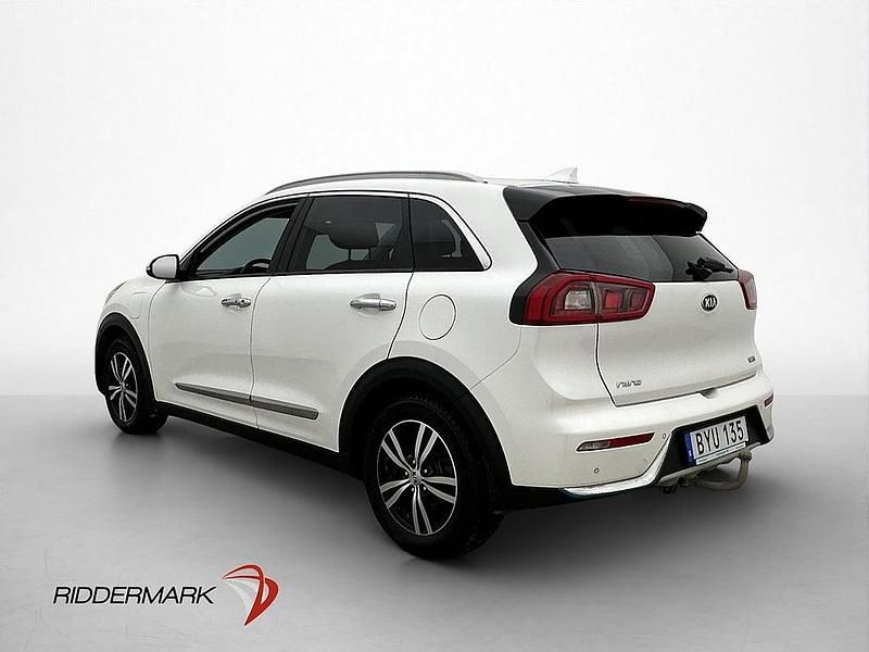 Begagnad Kia Niro Advance 105 HK (77 kW) 2017 Vit SUV